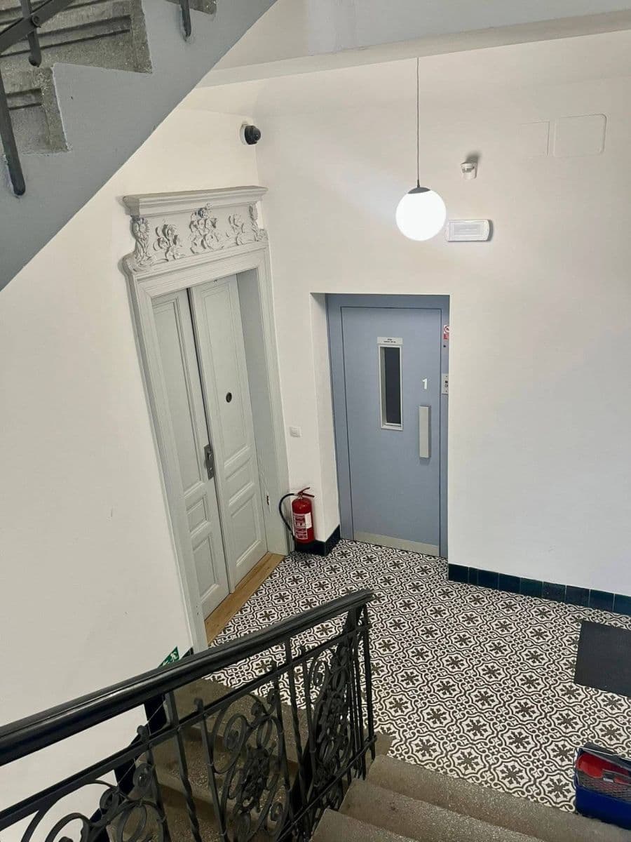 Prenájom bytu 3-izbový 69 m², Máchova, Praha, Praha Prenájom bytu 3-izbový 69 m², Máchova, Praha, Praha