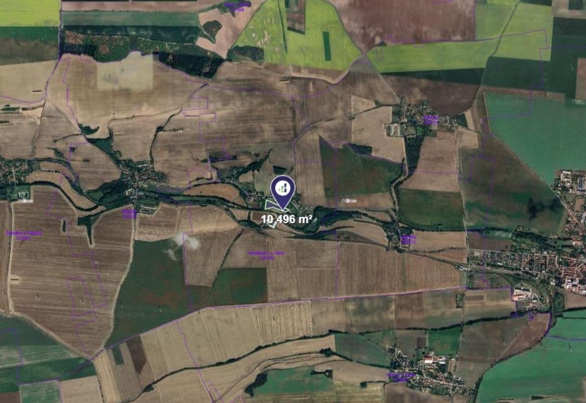 Predaj pozemku 2.296 m², Stradonice, Středočeský kraj Predaj pozemku 2.296 m², Stradonice, Středočeský kraj