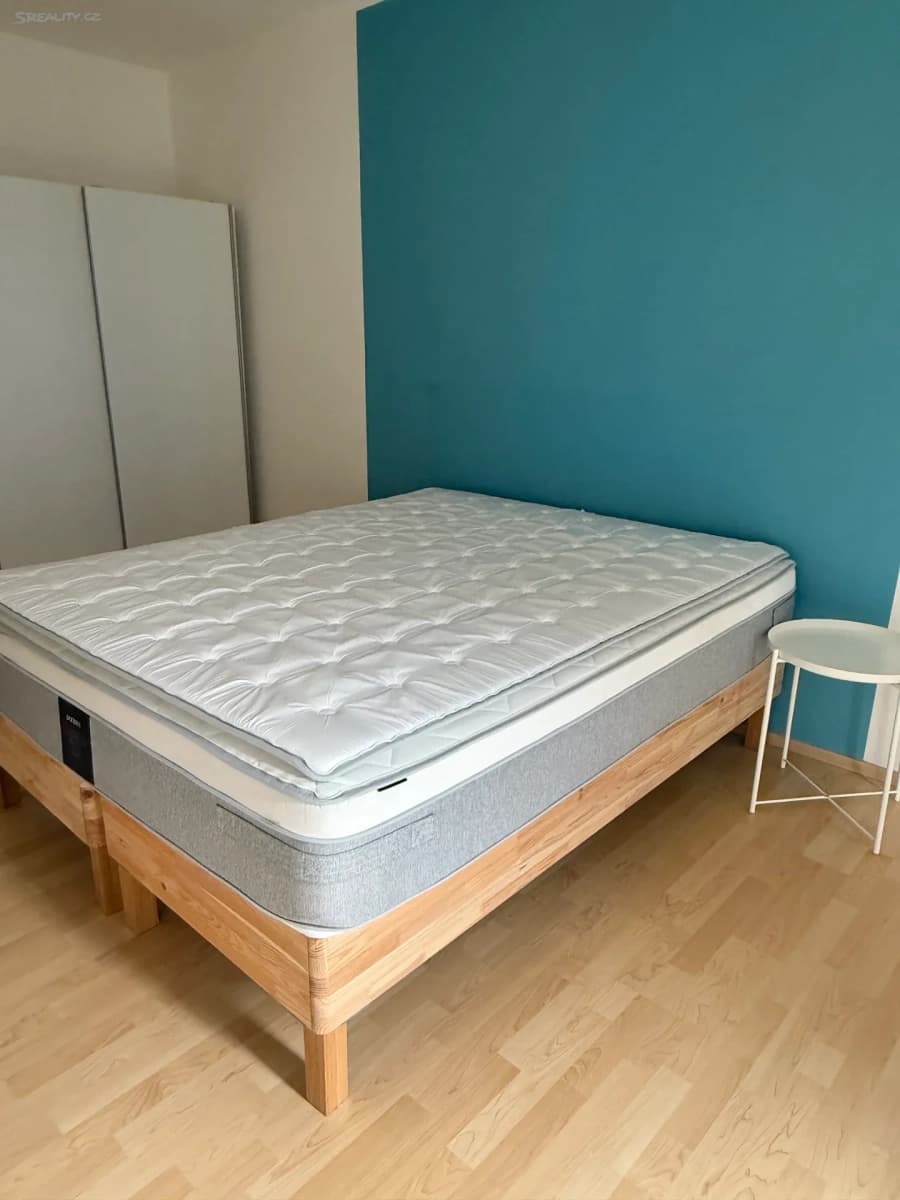 Prenájom bytu 2-izbový 68 m², Nákupní, Jesenice, Středočeský kraj Prenájom bytu 2-izbový 68 m², Nákupní, Jesenice, Středočeský kraj