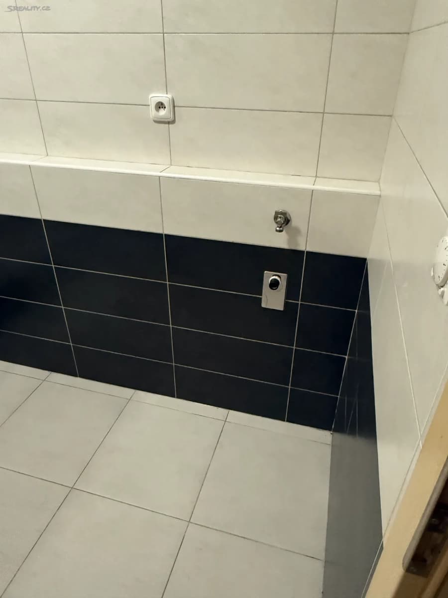 Prenájom bytu 2-izbový 68 m², Nákupní, Jesenice, Středočeský kraj Prenájom bytu 2-izbový 68 m², Nákupní, Jesenice, Středočeský kraj