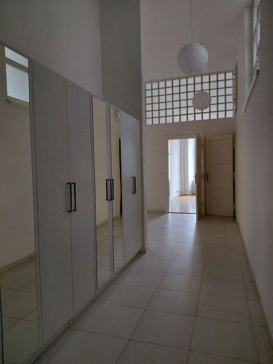 Prenájom bytu 4-izbový 174 m², Staroměstské náměstí, Praha, Praha Prenájom bytu 4-izbový 174 m², Staroměstské náměstí, Praha, Praha