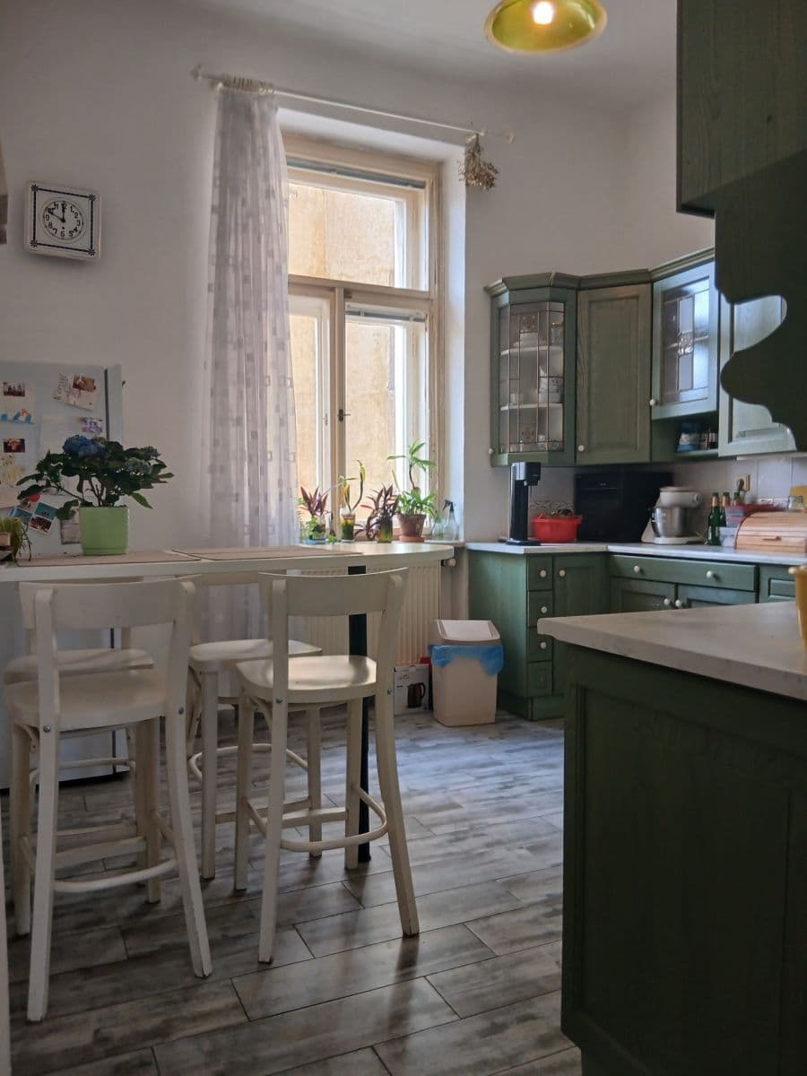 Prenájom bytu 3-izbový 93 m², Ctiradova, Praha, Praha Prenájom bytu 3-izbový 93 m², Ctiradova, Praha, Praha