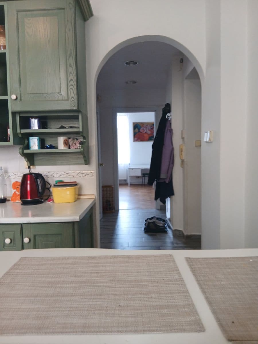 Prenájom bytu 3-izbový 93 m², Ctiradova, Praha, Praha Prenájom bytu 3-izbový 93 m², Ctiradova, Praha, Praha