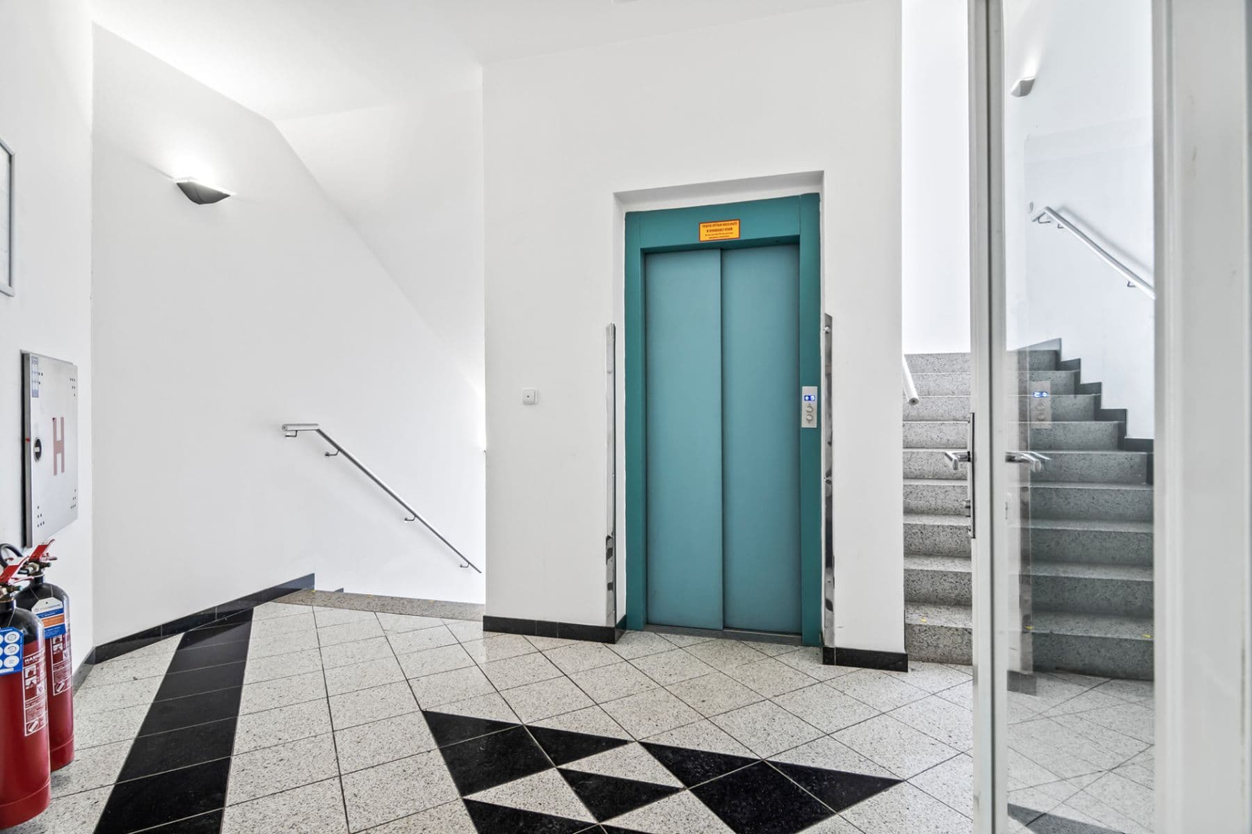 Prenájom kancelárie 18 m², Sokolovská, Praha, Praha Prenájom kancelárie 18 m², Sokolovská, Praha, Praha