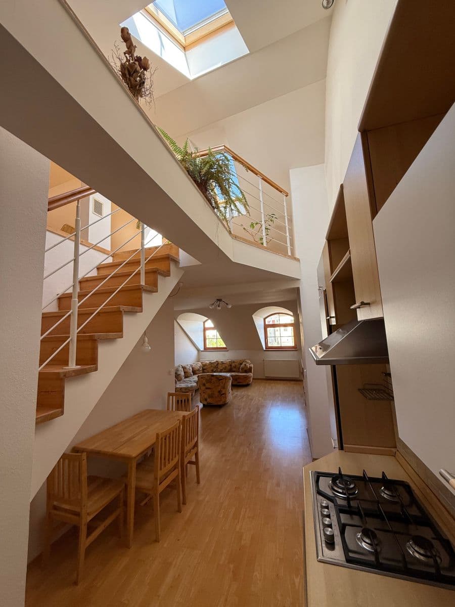 Predaj bytu 4-izbový 116 m², Železná, Mladá Boleslav, Středočeský kraj Predaj bytu 4-izbový 116 m², Železná, Mladá Boleslav, Středočeský kraj