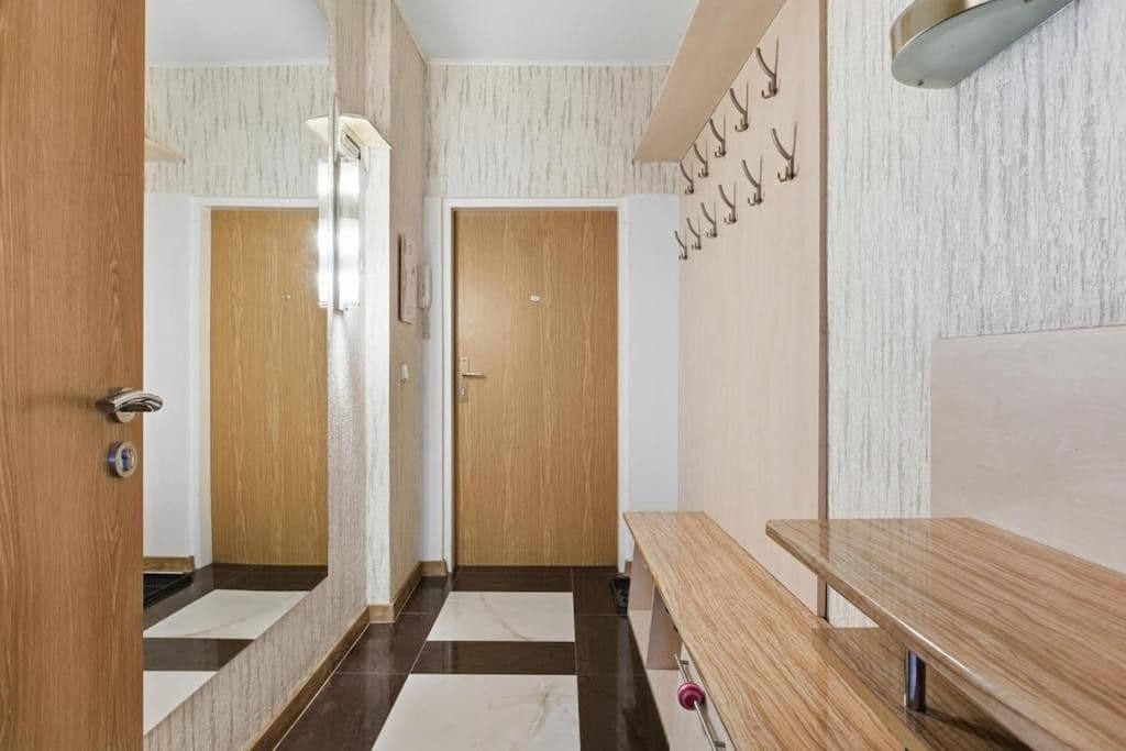Predaj bytu 2-izbový 86 m², Horova, Karlovy Vary, Karlovarský kraj Predaj bytu 2-izbový 86 m², Horova, Karlovy Vary, Karlovarský kraj