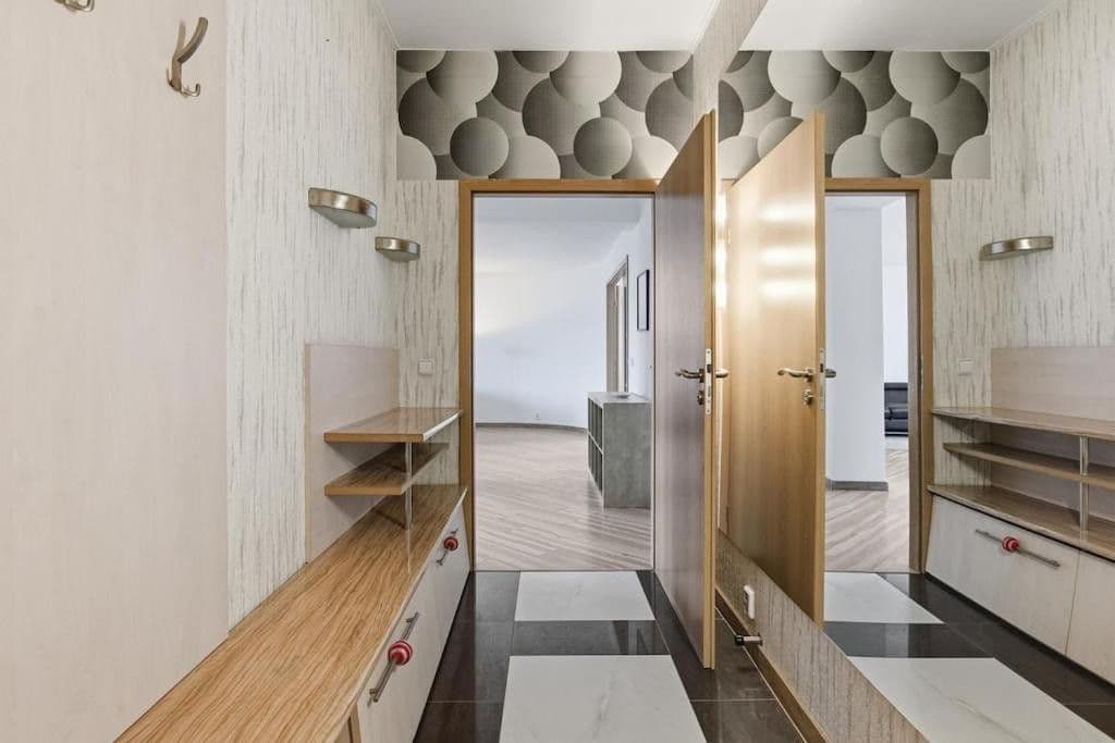 Predaj bytu 2-izbový 86 m², Horova, Karlovy Vary, Karlovarský kraj Predaj bytu 2-izbový 86 m², Horova, Karlovy Vary, Karlovarský kraj