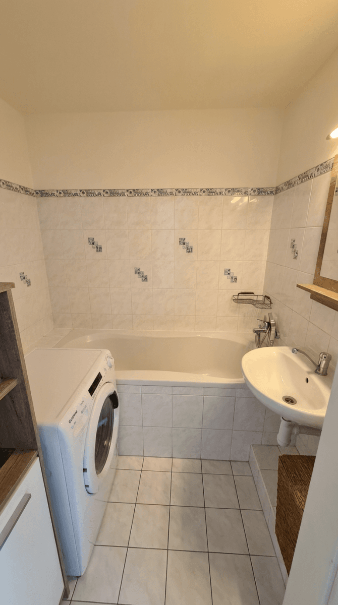 Predaj bytu 2-izbový 48 m², Handkeho, Olomouc, Olomoucký kraj Predaj bytu 2-izbový 48 m², Handkeho, Olomouc, Olomoucký kraj