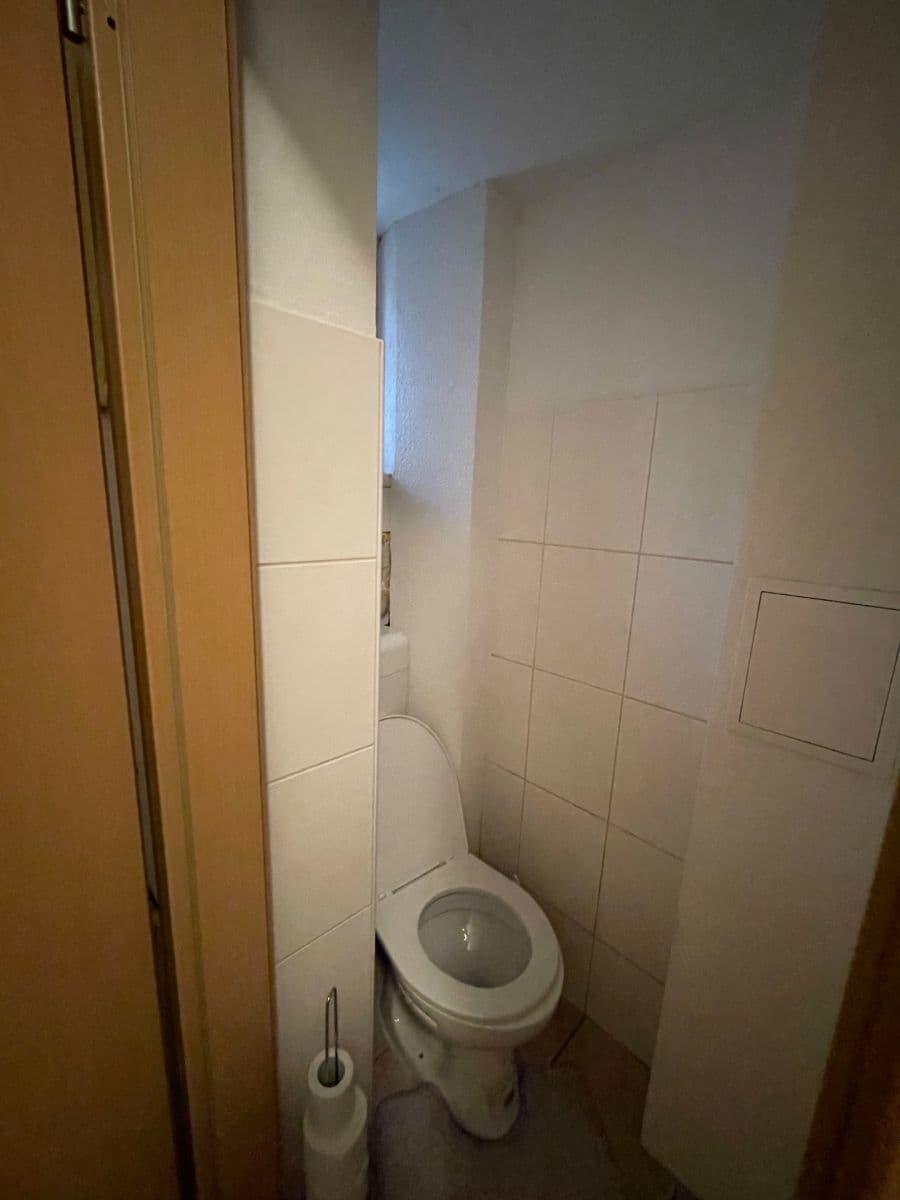 Prenájom bytu 1-izbový 43 m², Nové Mesto, Bratislavský kraj Prenájom bytu 1-izbový 43 m², Nové Mesto, Bratislavský kraj