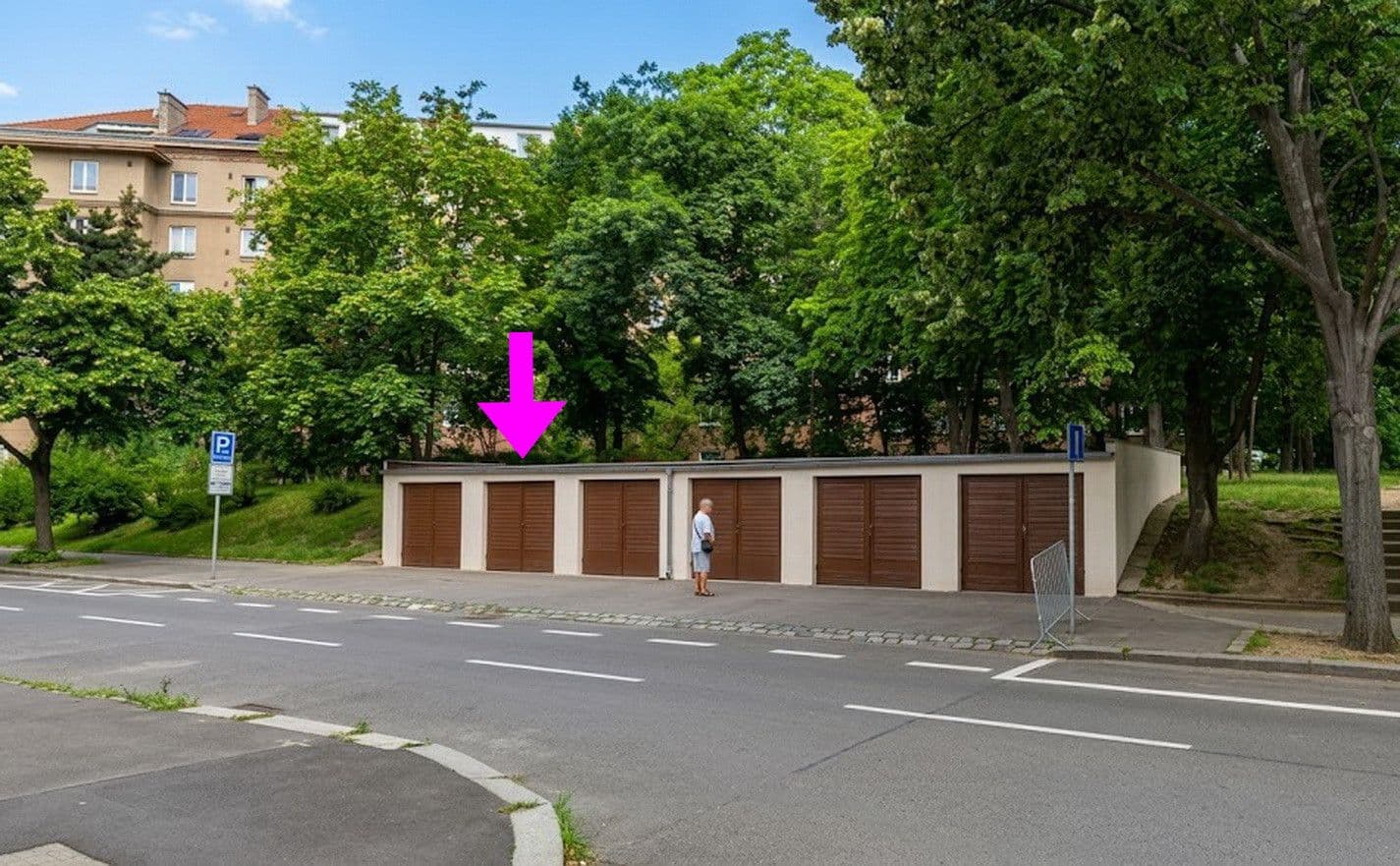 Prenájom garáže 17 m², Bajkalská, Praha, Praha Prenájom garáže 17 m², Bajkalská, Praha, Praha