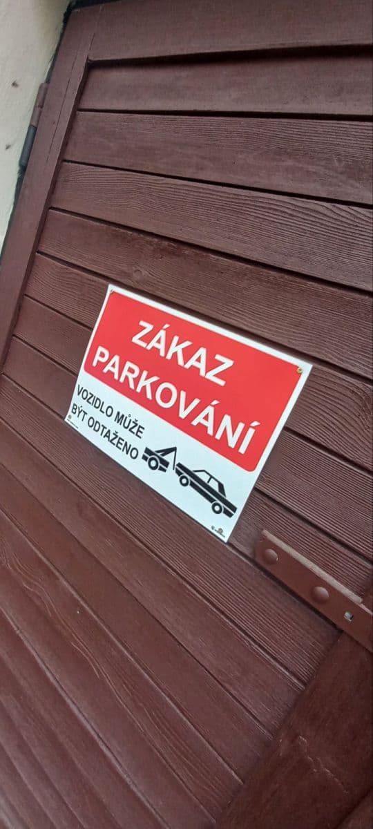 Prenájom garáže 17 m², Bajkalská, Praha, Praha Prenájom garáže 17 m², Bajkalská, Praha, Praha