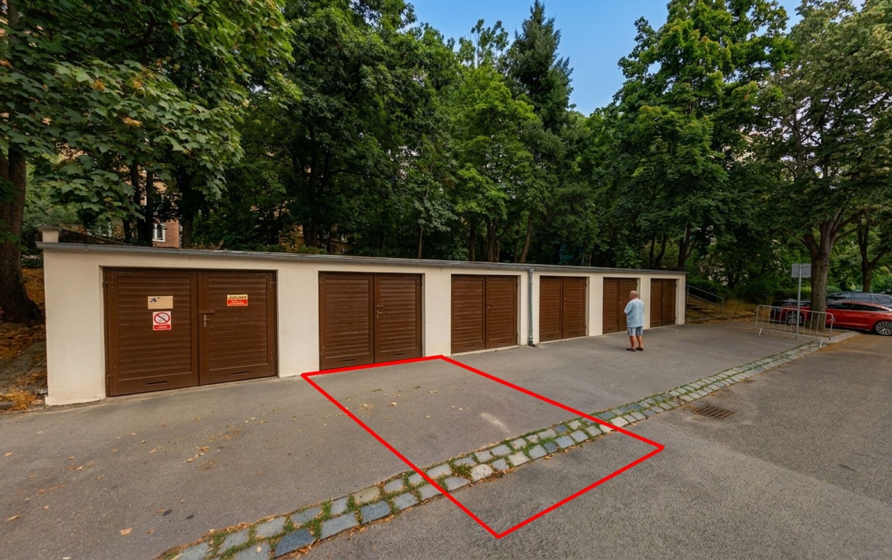 Prenájom garáže 17 m², Bajkalská, Praha, Praha Prenájom garáže 17 m², Bajkalská, Praha, Praha