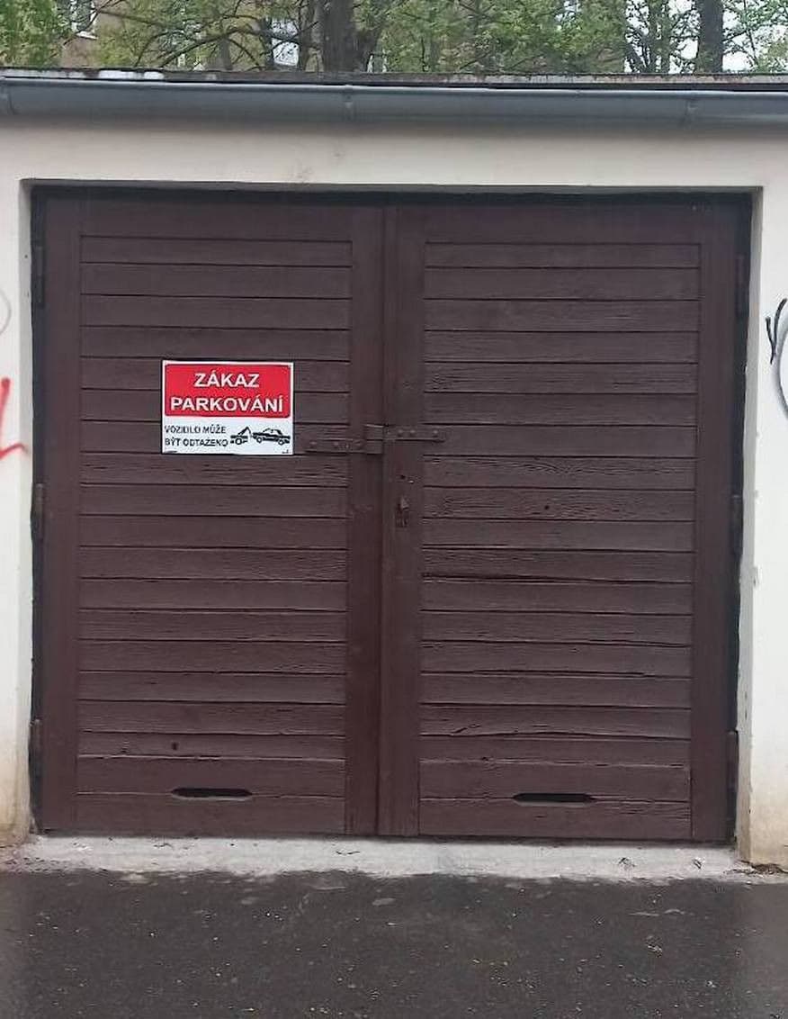 Prenájom garáže 17 m², Bajkalská, Praha, Praha Prenájom garáže 17 m², Bajkalská, Praha, Praha