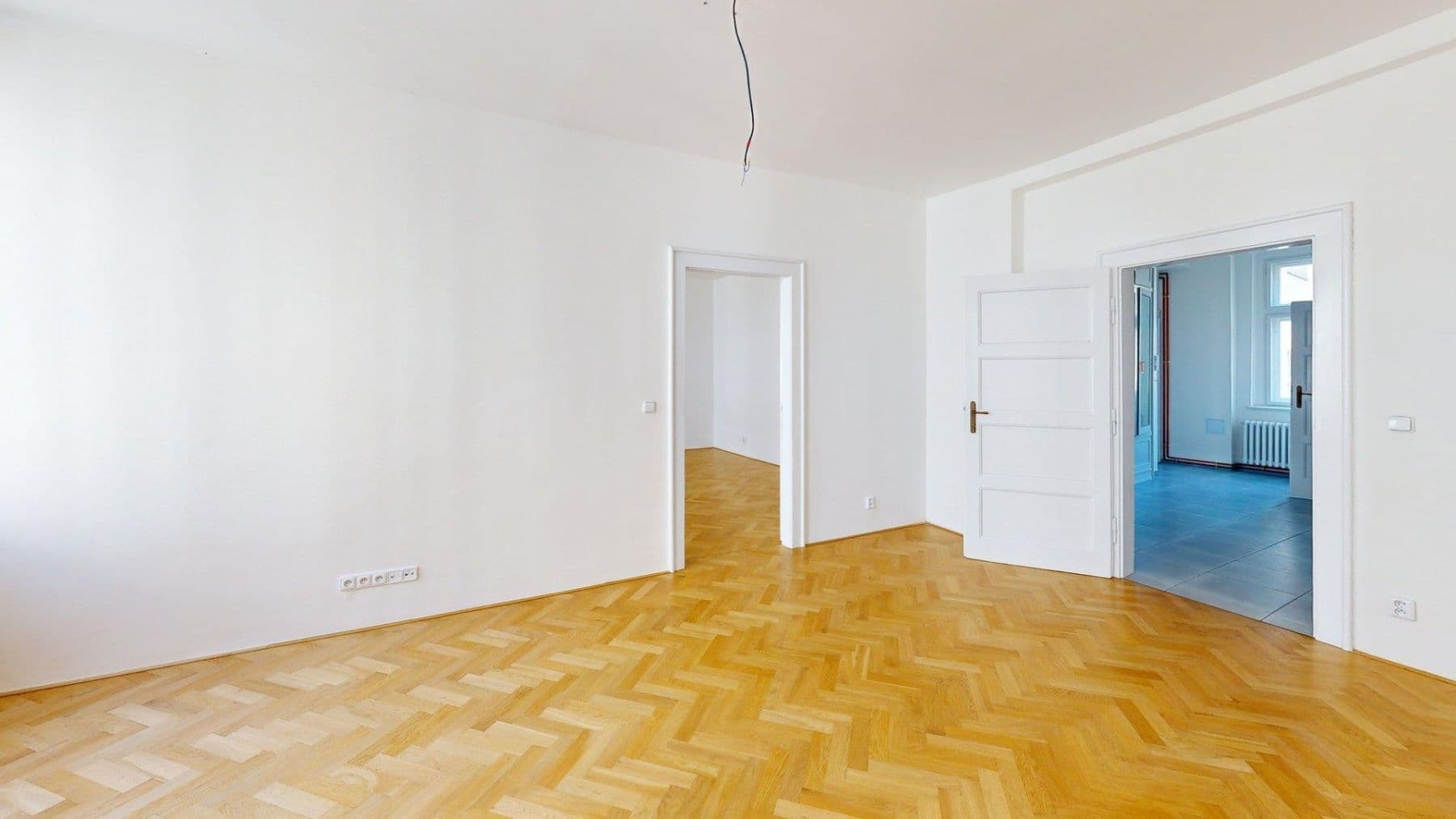 Prenájom bytu 3-izbový 142 m², Melantrichova, Praha, Praha Prenájom bytu 3-izbový 142 m², Melantrichova, Praha, Praha