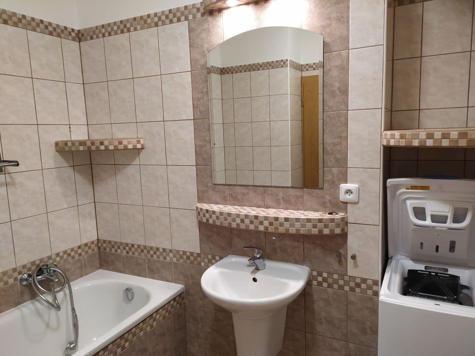 Prenájom bytu 2-izbový 61 m², Říčanská, Brno, Jihomoravský kraj Prenájom bytu 2-izbový 61 m², Říčanská, Brno, Jihomoravský kraj