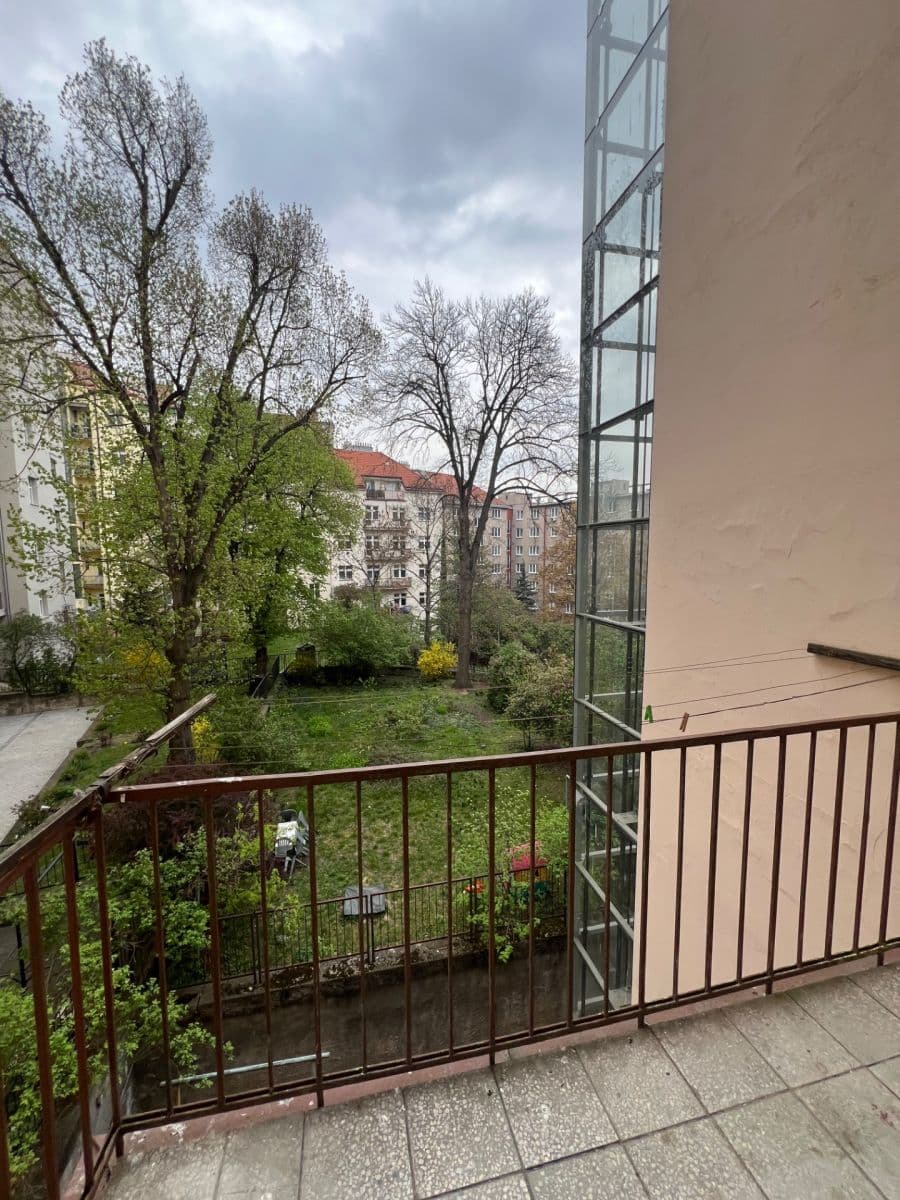 Prenájom bytu 3-izbový 85 m², Slovinská, Praha, Praha Prenájom bytu 3-izbový 85 m², Slovinská, Praha, Praha