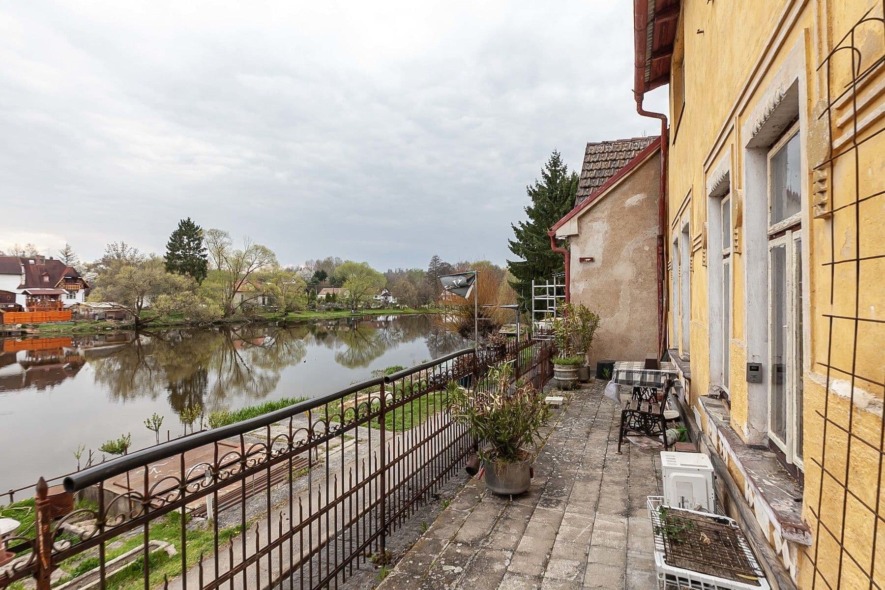 Predaj domu 200 m², pozemek 92 m², Kácov, Středočeský kraj Predaj domu 200 m², pozemek 92 m², Kácov, Středočeský kraj