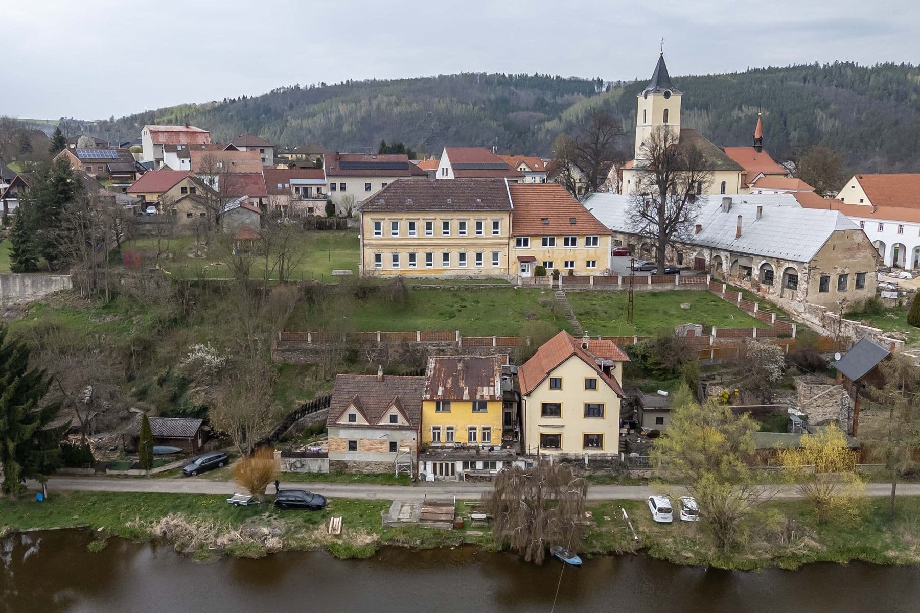 Predaj domu 200 m², pozemek 92 m², Kácov, Středočeský kraj Predaj domu 200 m², pozemek 92 m², Kácov, Středočeský kraj