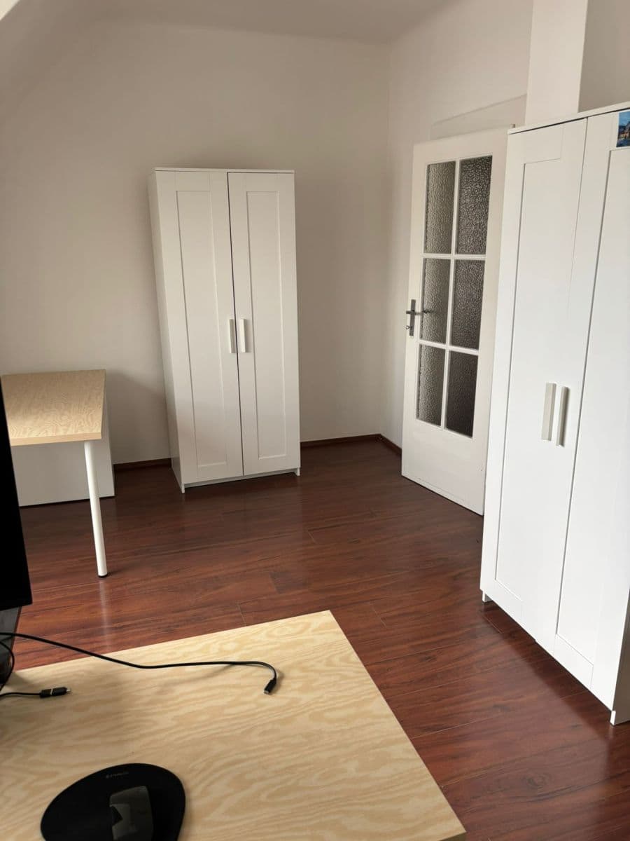 Prenájom kancelárie 16 m², Nad Údolím, Praha, Praha Prenájom kancelárie 16 m², Nad Údolím, Praha, Praha