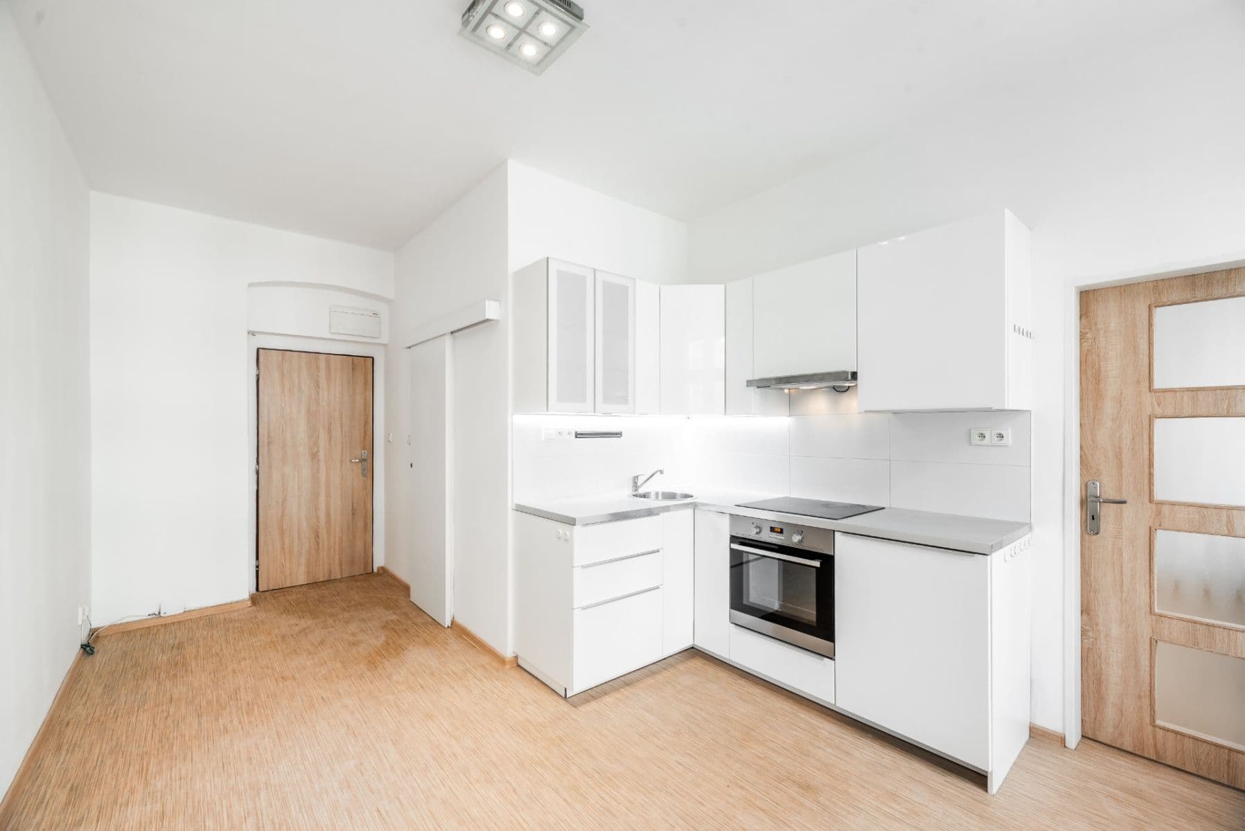 Predaj bytu 2-izbový 38 m², Holečkova, Praha, Praha Predaj bytu 2-izbový 38 m², Holečkova, Praha, Praha