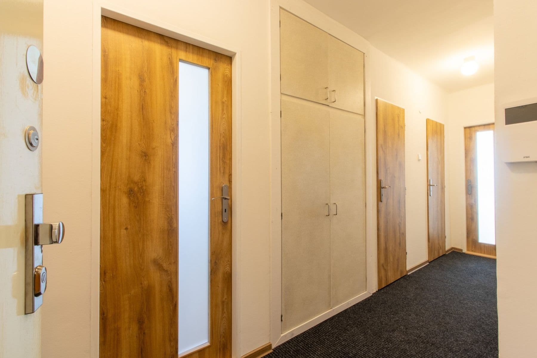 Prenájom bytu 3-izbový 64 m², Na Petřinách, Praha, Praha Prenájom bytu 3-izbový 64 m², Na Petřinách, Praha, Praha