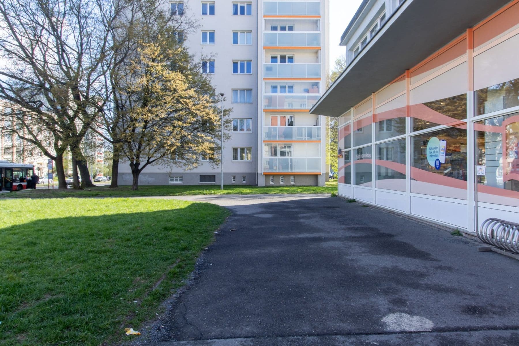 Prenájom bytu 3-izbový 64 m², Na Petřinách, Praha, Praha Prenájom bytu 3-izbový 64 m², Na Petřinách, Praha, Praha