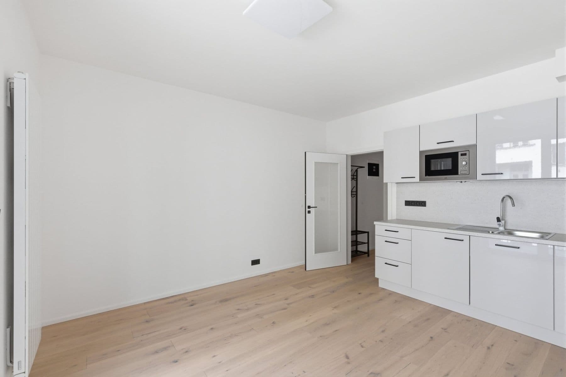 Prenájom bytu 1-izbový 23 m², Krymská, Praha, Praha Prenájom bytu 1-izbový 23 m², Krymská, Praha, Praha