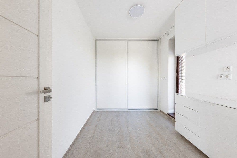 Predaj bytu 2-izbový 36 m², Dragounská, Praha, Praha Predaj bytu 2-izbový 36 m², Dragounská, Praha, Praha