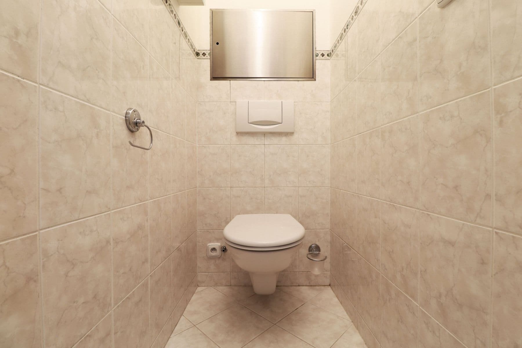 Prenájom bytu 3-izbový 79 m², Drahobejlova, Praha, Praha Prenájom bytu 3-izbový 79 m², Drahobejlova, Praha, Praha