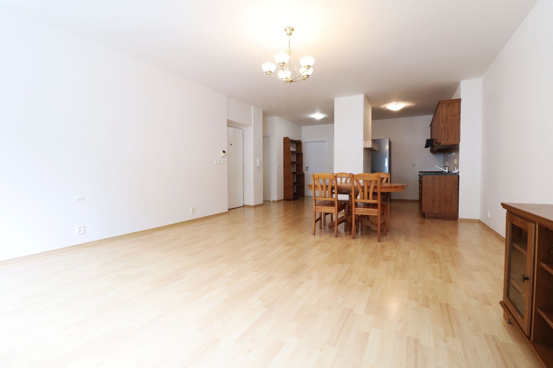 Prenájom bytu 3-izbový 79 m², Drahobejlova, Praha, Praha Prenájom bytu 3-izbový 79 m², Drahobejlova, Praha, Praha