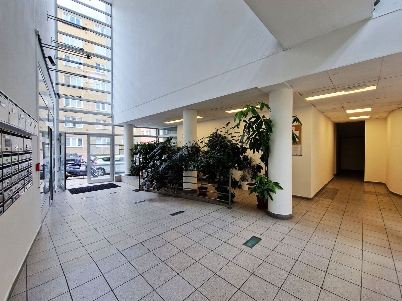 Prenájom bytu 3-izbový 79 m², Drahobejlova, Praha, Praha Prenájom bytu 3-izbový 79 m², Drahobejlova, Praha, Praha
