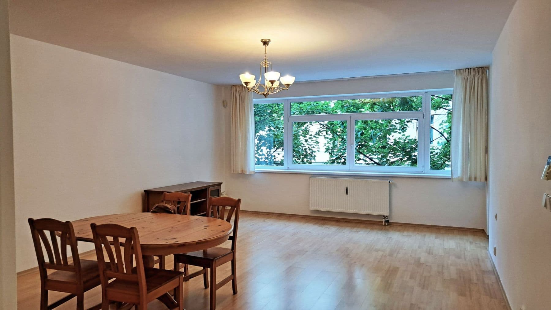 Prenájom bytu 3-izbový 79 m², Drahobejlova, Praha, Praha Prenájom bytu 3-izbový 79 m², Drahobejlova, Praha, Praha