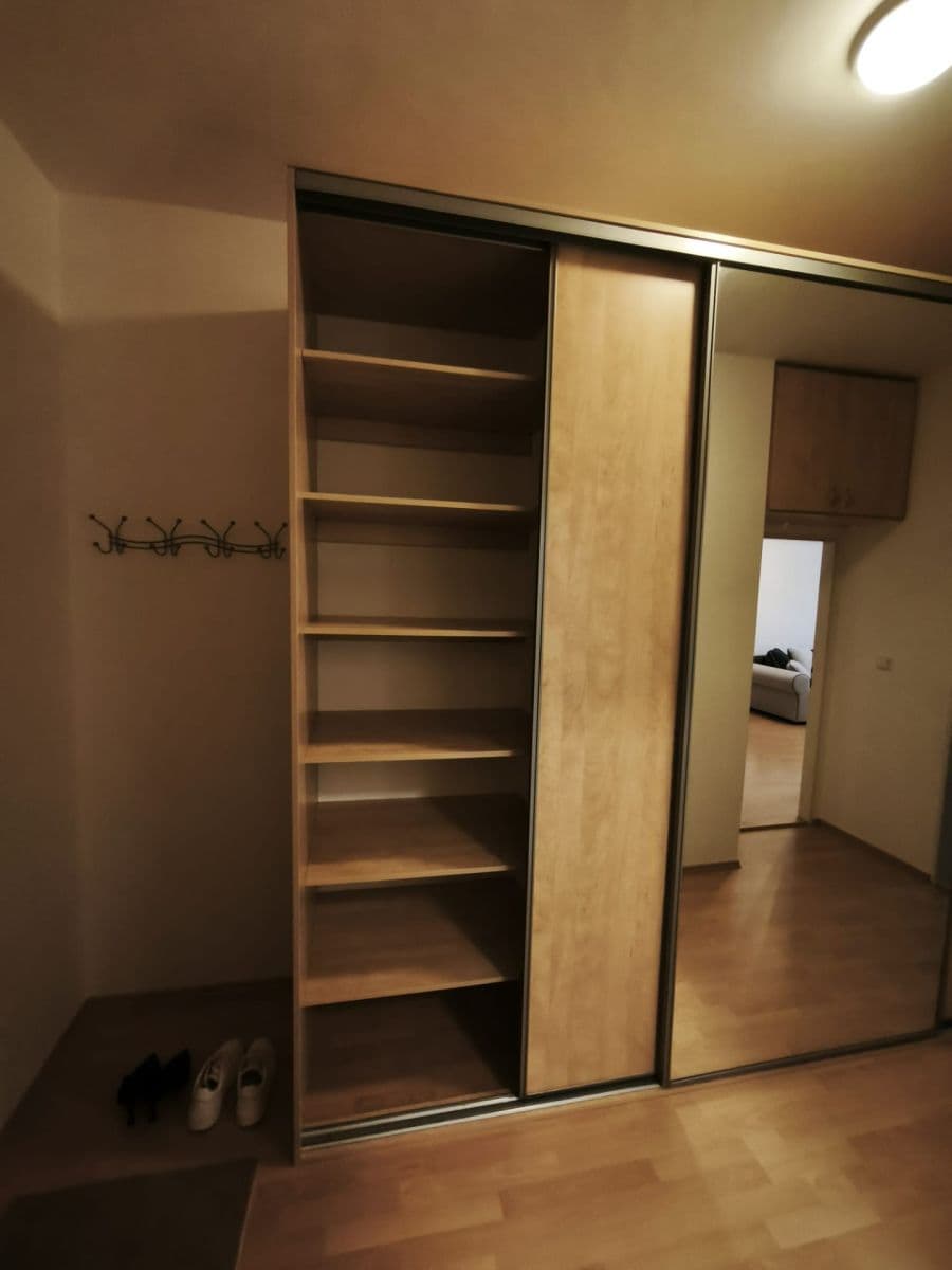 Prenájom bytu 2-izbový 49 m², Sokolovská, Čelákovice, Středočeský kraj Prenájom bytu 2-izbový 49 m², Sokolovská, Čelákovice, Středočeský kraj