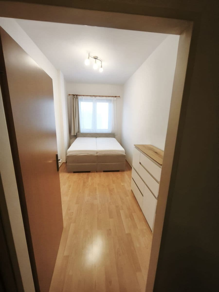 Prenájom bytu 2-izbový 49 m², Sokolovská, Čelákovice, Středočeský kraj Prenájom bytu 2-izbový 49 m², Sokolovská, Čelákovice, Středočeský kraj