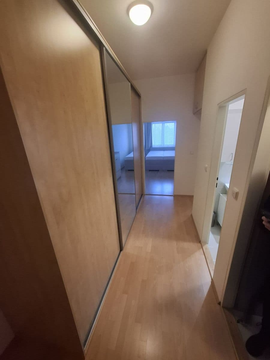 Prenájom bytu 2-izbový 49 m², Sokolovská, Čelákovice, Středočeský kraj Prenájom bytu 2-izbový 49 m², Sokolovská, Čelákovice, Středočeský kraj