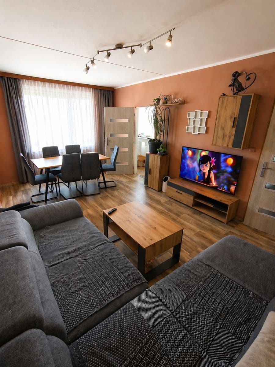 Predaj bytu 3-izbový 79 m², Bzenecká, Plzeň, Plzeňský kraj Predaj bytu 3-izbový 79 m², Bzenecká, Plzeň, Plzeňský kraj