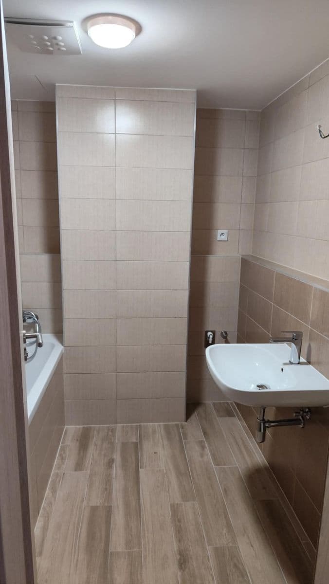 Predaj bytu 2-izbový 66 m², Lázeňská, Slaný, Středočeský kraj Predaj bytu 2-izbový 66 m², Lázeňská, Slaný, Středočeský kraj