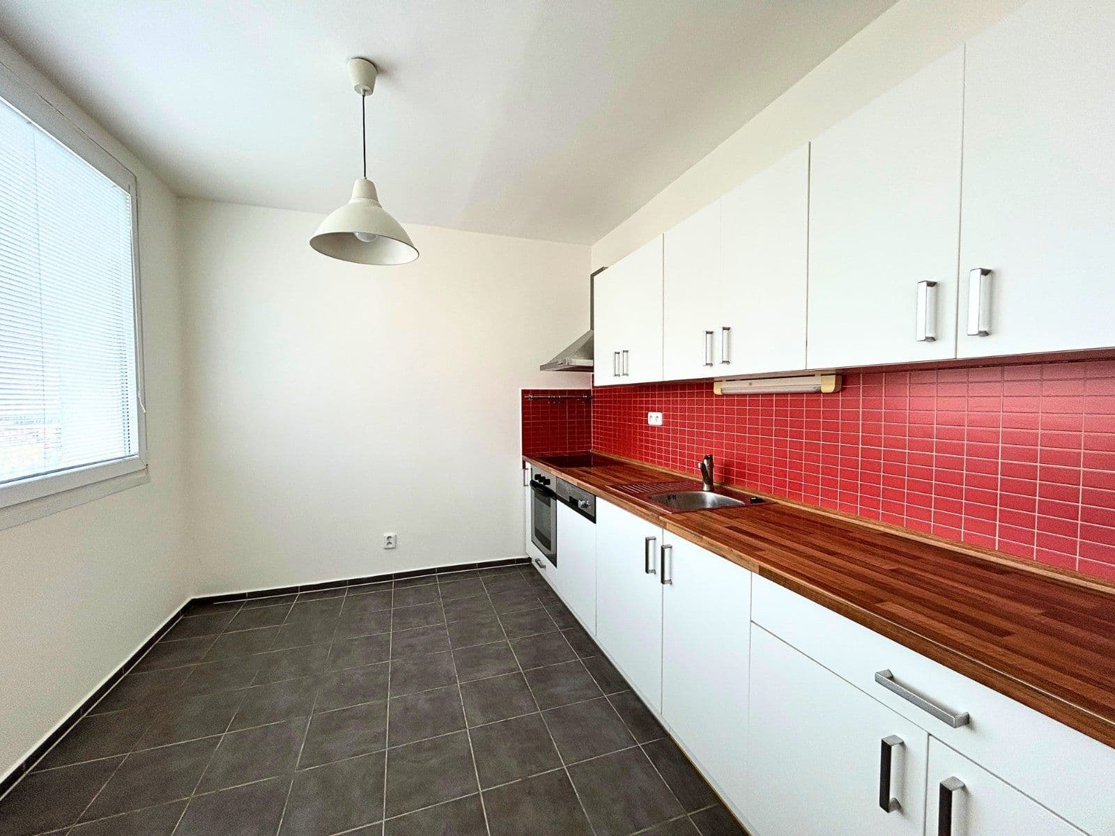 Prenájom bytu 3-izbový 71 m², 17. listopadu, Mladá Boleslav, Středočeský kraj Prenájom bytu 3-izbový 71 m², 17. listopadu, Mladá Boleslav, Středočeský kraj