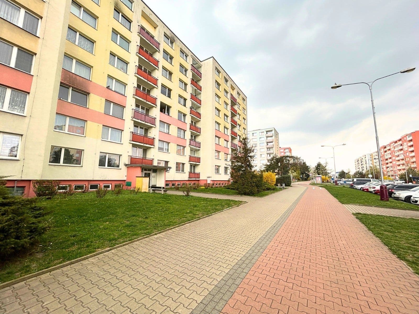 Prenájom bytu 3-izbový 71 m², 17. listopadu, Mladá Boleslav, Středočeský kraj Prenájom bytu 3-izbový 71 m², 17. listopadu, Mladá Boleslav, Středočeský kraj