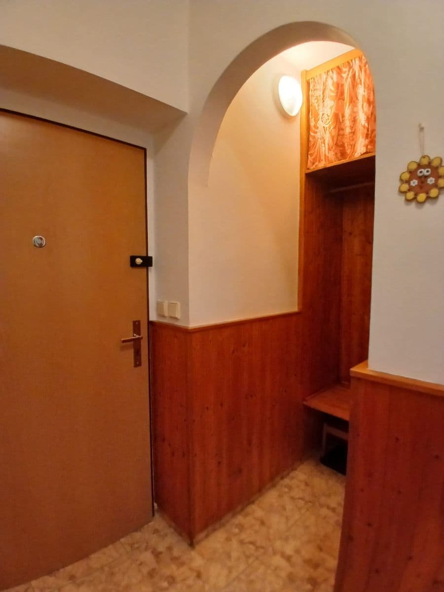 Prenájom bytu 1-izbový 32 m², Tůmy Přeloučského, Přelouč, Pardubický kraj Prenájom bytu 1-izbový 32 m², Tůmy Přeloučského, Přelouč, Pardubický kraj