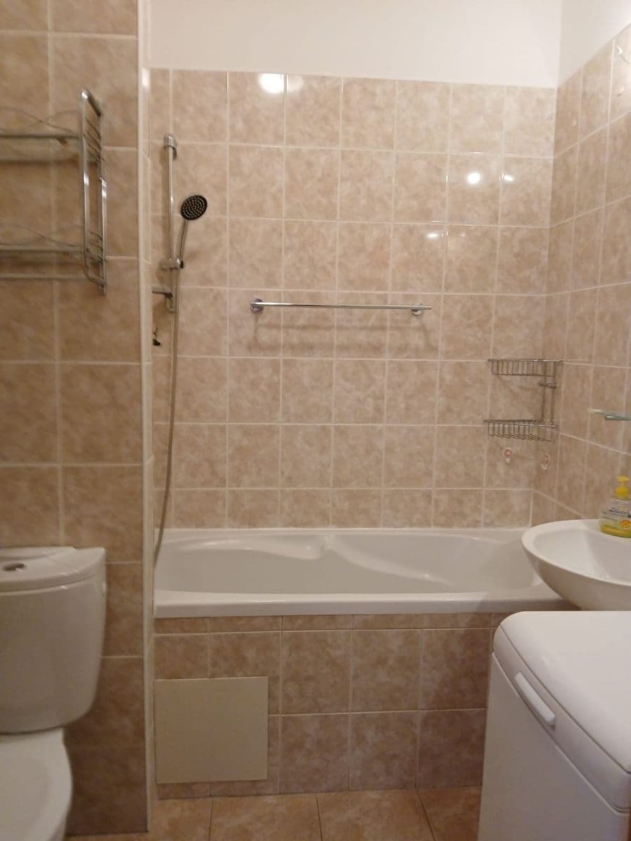 Prenájom bytu 1-izbový 32 m², Tůmy Přeloučského, Přelouč, Pardubický kraj Prenájom bytu 1-izbový 32 m², Tůmy Přeloučského, Přelouč, Pardubický kraj