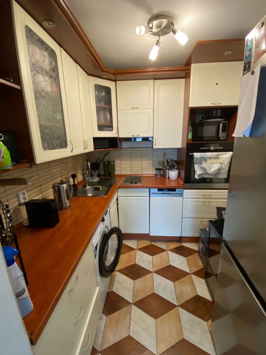 Prenájom bytu 2-izbový 43 m², Ve Lhotce, Praha, Praha Prenájom bytu 2-izbový 43 m², Ve Lhotce, Praha, Praha