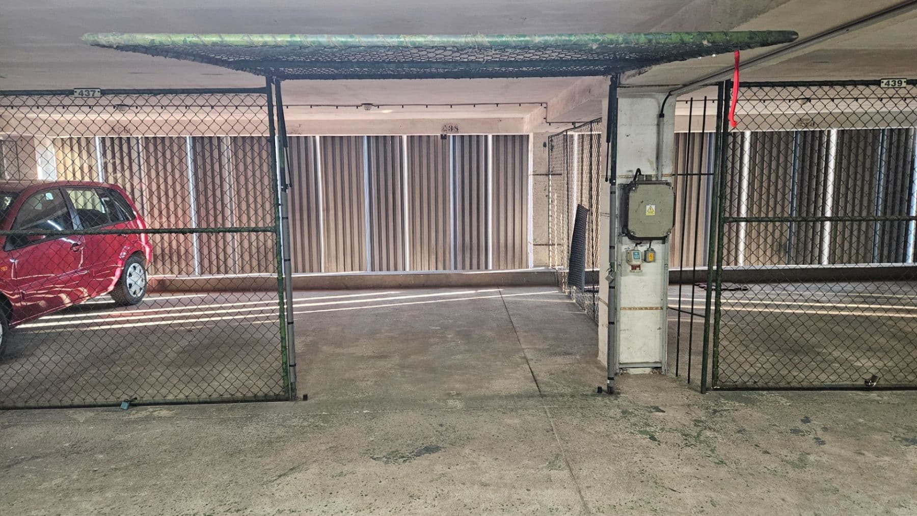 Prenájom garáže 15 m², Praha, Praha Prenájom garáže 15 m², Praha, Praha