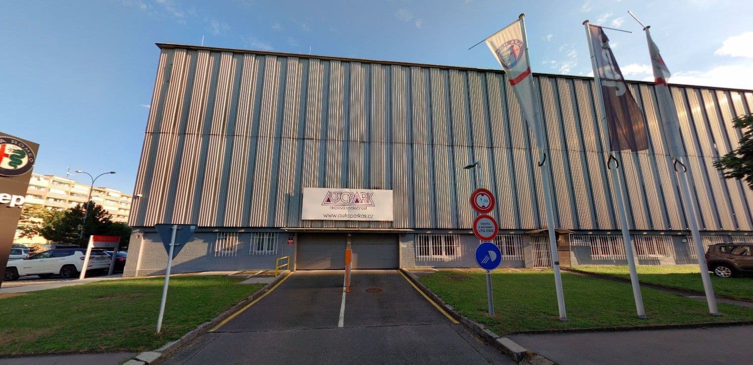 Prenájom garáže 15 m², Praha, Praha Prenájom garáže 15 m², Praha, Praha