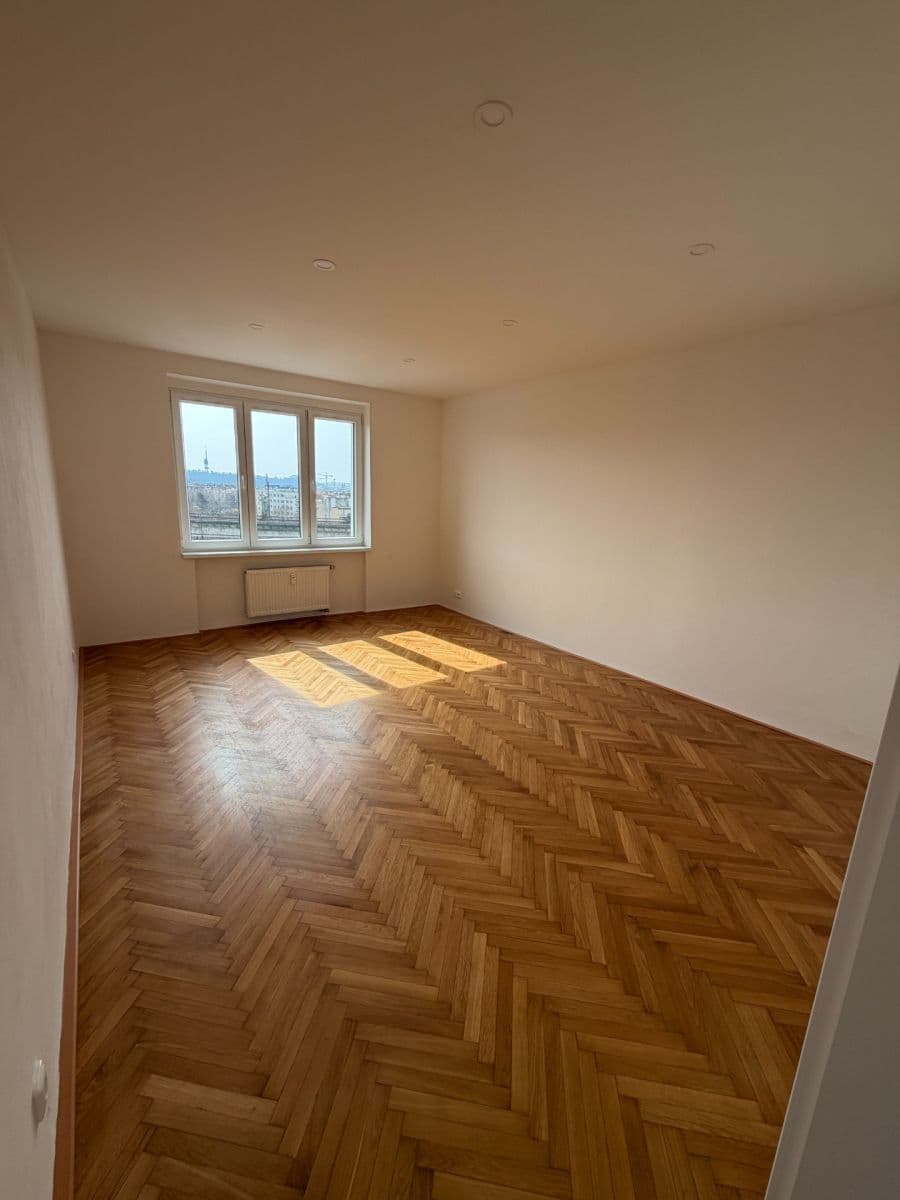 Prenájom bytu 3-izbový 64 m², Pod Labuťkou, Praha, Praha Prenájom bytu 3-izbový 64 m², Pod Labuťkou, Praha, Praha