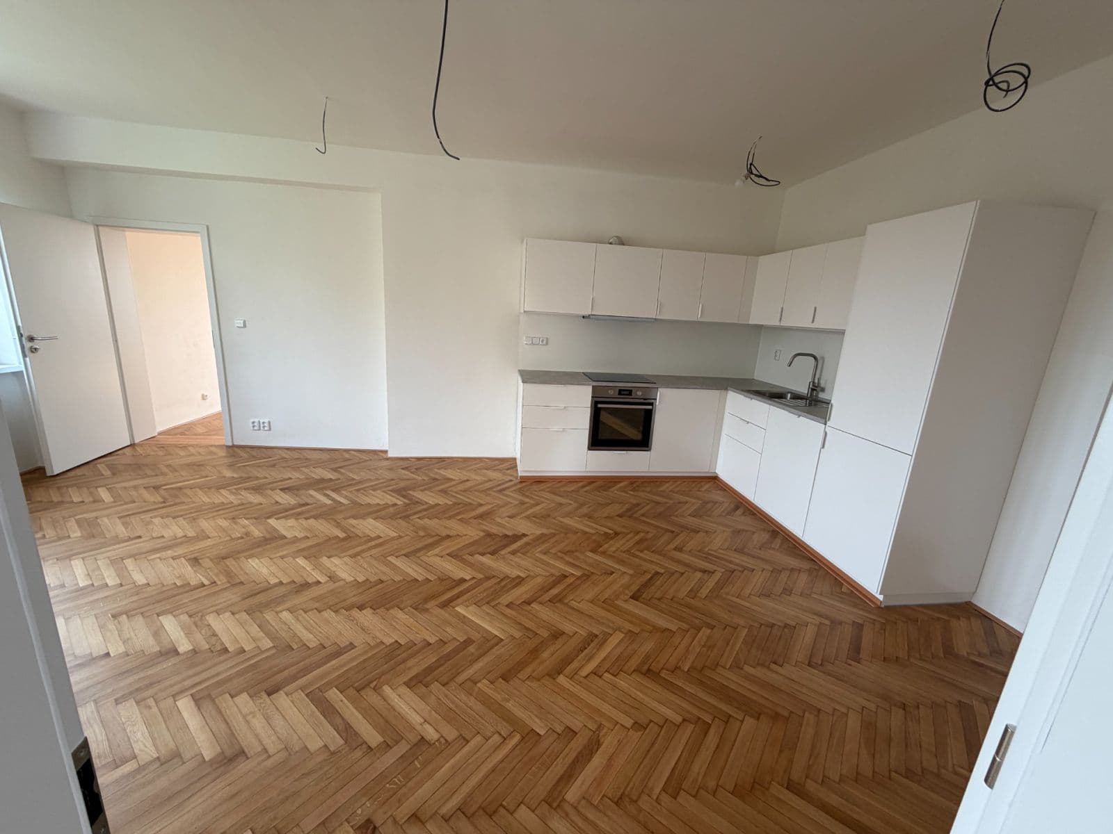 Prenájom bytu 3-izbový 64 m², Pod Labuťkou, Praha, Praha Prenájom bytu 3-izbový 64 m², Pod Labuťkou, Praha, Praha