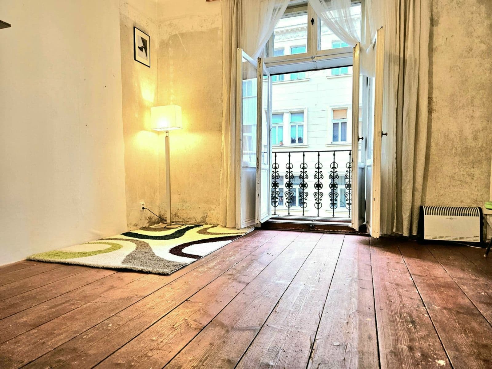 Prenájom bytu 3-izbový 90 m², Krásova, Praha, Praha Prenájom bytu 3-izbový 90 m², Krásova, Praha, Praha