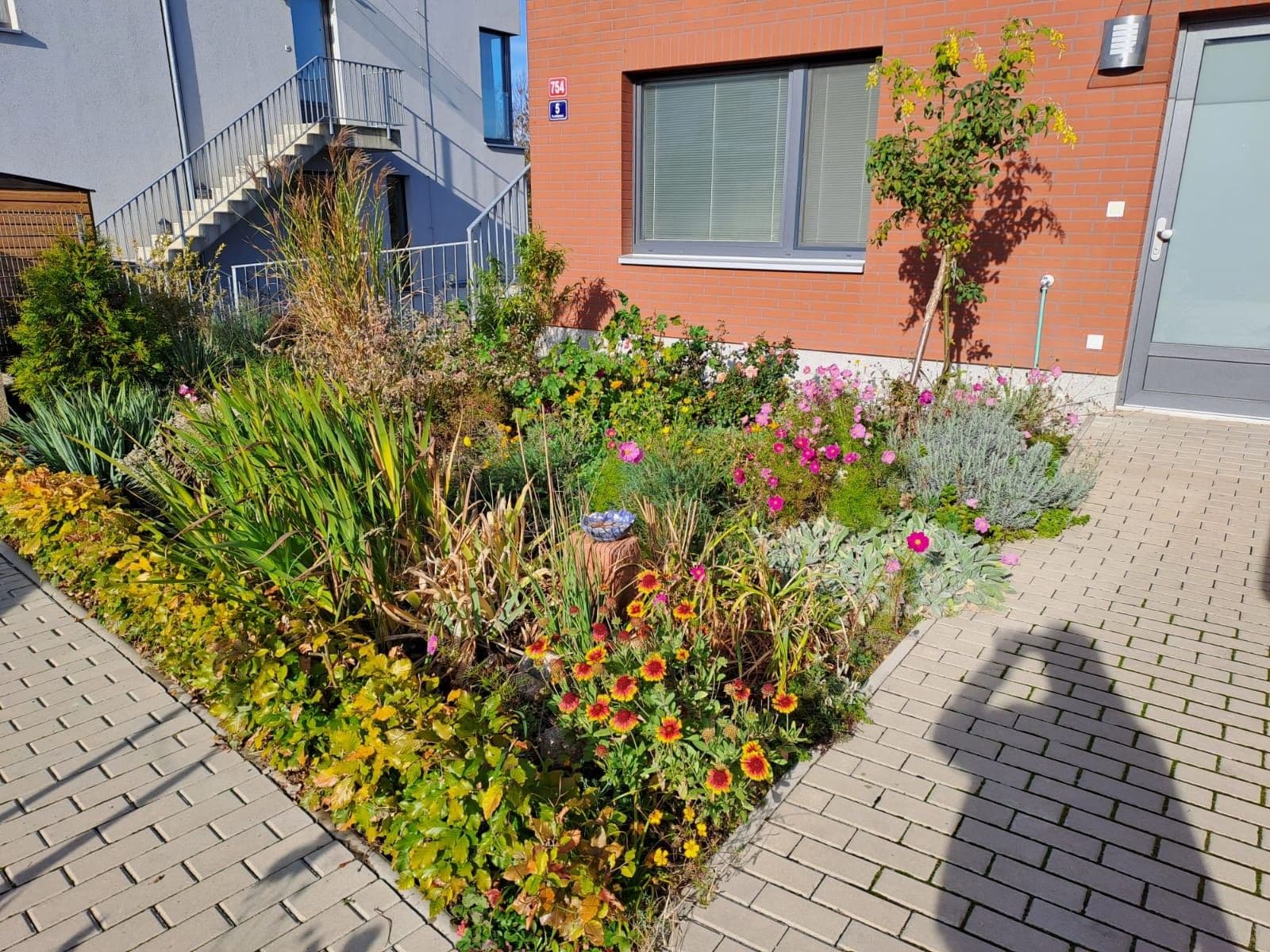 Prenájom bytu 2-izbový 60 m², Plavínová, Říčany, Středočeský kraj Prenájom bytu 2-izbový 60 m², Plavínová, Říčany, Středočeský kraj