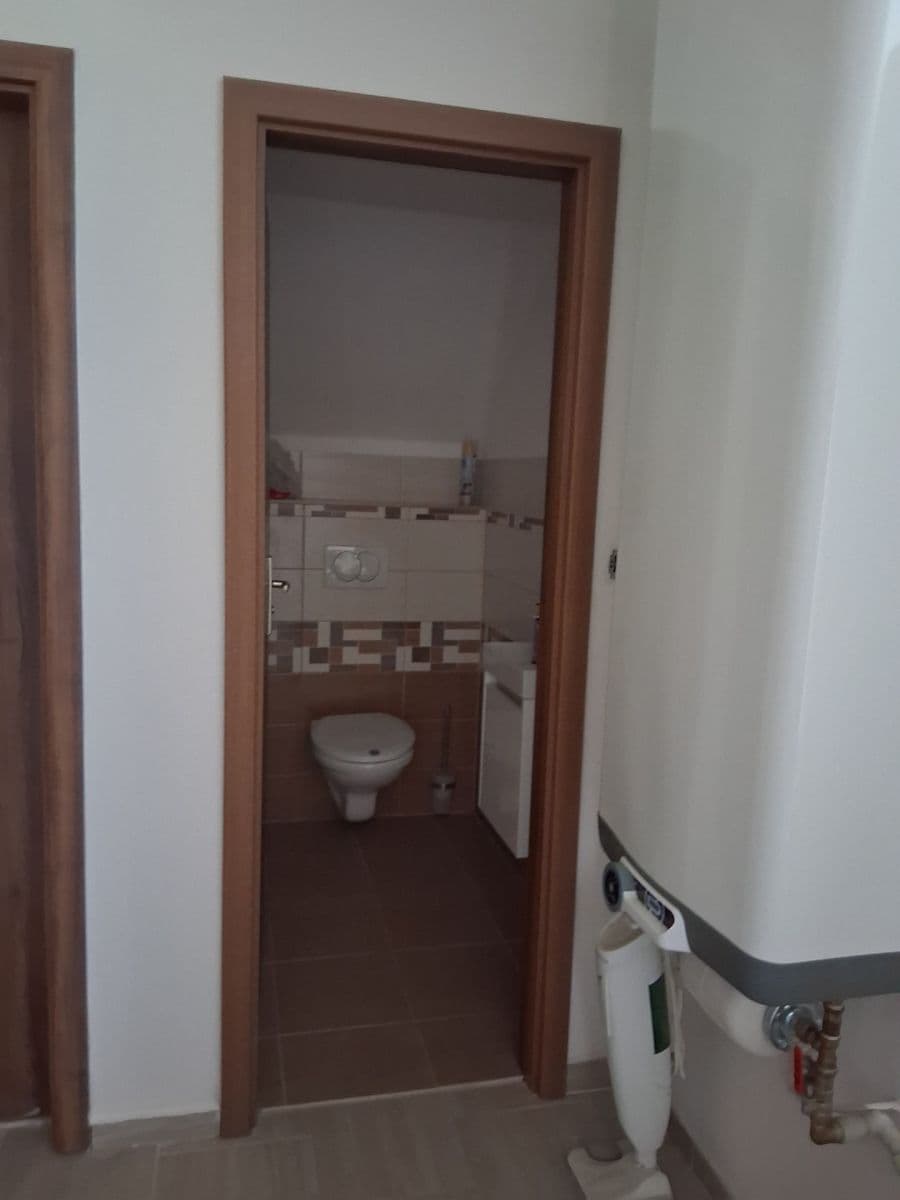 Prenájom bytu 3-izbový 100 m², Chudčice, Jihomoravský kraj Prenájom bytu 3-izbový 100 m², Chudčice, Jihomoravský kraj