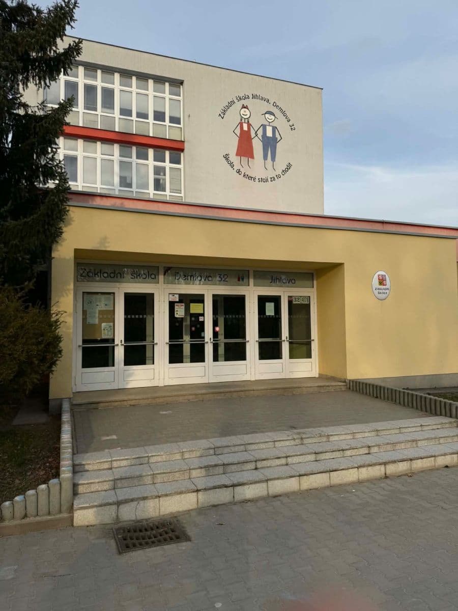 Predaj bytu 1-izbový 30 m², Okružní, Jihlava, Kraj Vysočina Predaj bytu 1-izbový 30 m², Okružní, Jihlava, Kraj Vysočina